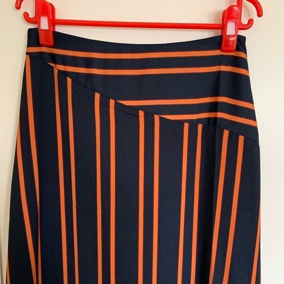 4/$20 Cotton On Asymmetrical skirt - Picture 2 of 6